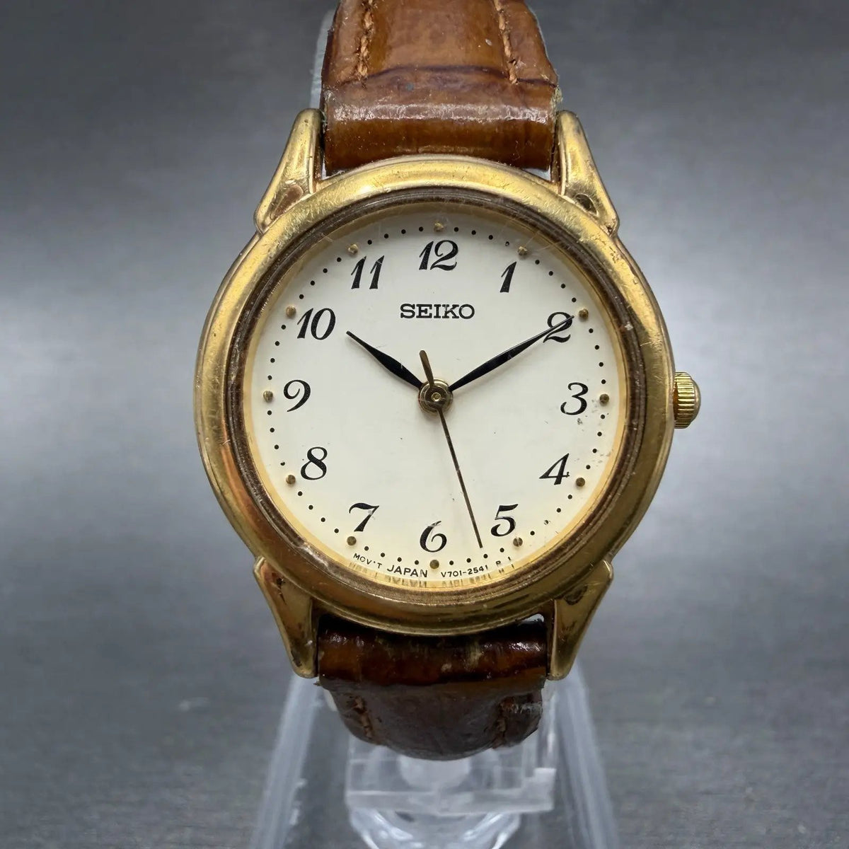 Seiko Watch Women 25mm Cream Dial Gold Tone Round V701-1930 New Battery0