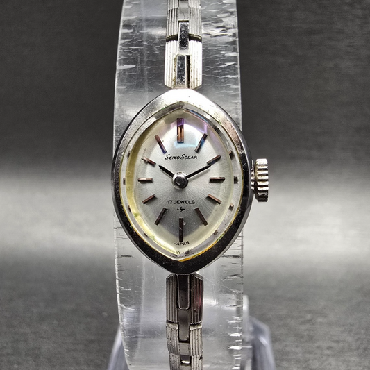 Seiko Solar Watch Women 14mm Silver Dial Gold Plated Oval 10-8190 Manual Wind0