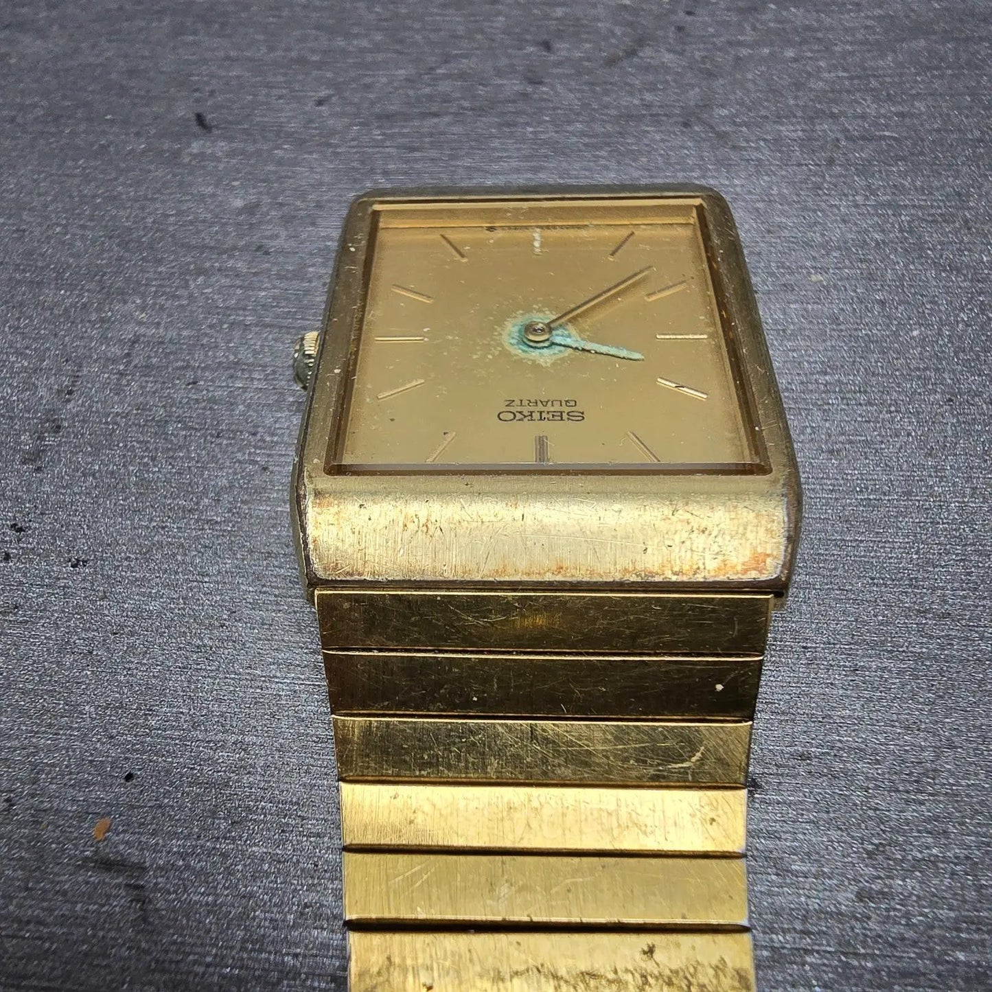 Seiko Tank Watch Men 25mm Champagne Dial Gold Tone Rectangle 6530-5420 PARTS VTG5