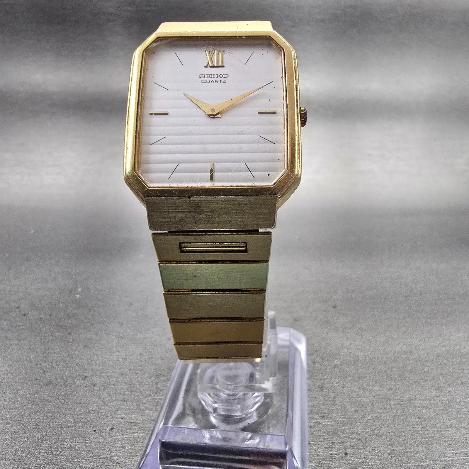 Seiko Watch Men 26mm White Dial Gold Tone Rectangle 5P30-5299 New Battery VTG5