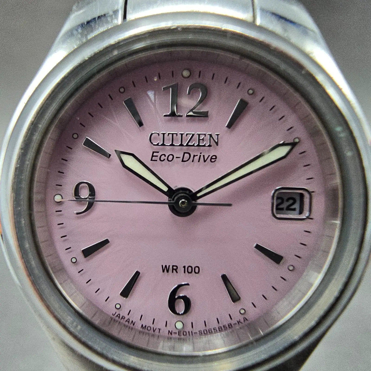 Citizen Eco-Drive Watch Women 26mm Pink Dial Silver Tone Date E011-S039941 RunsT1