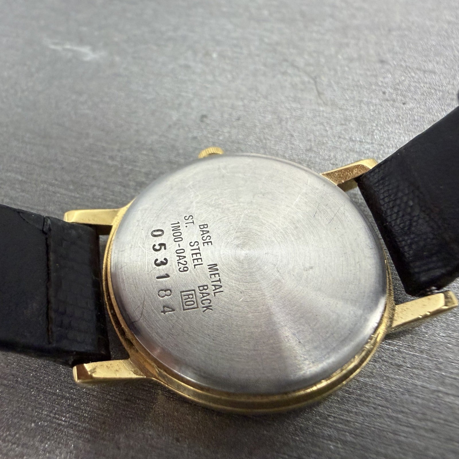 Seiko Watch Women 26mm Red Dial Gold Tone Round 1N00-0A29 New Battery Leather9
