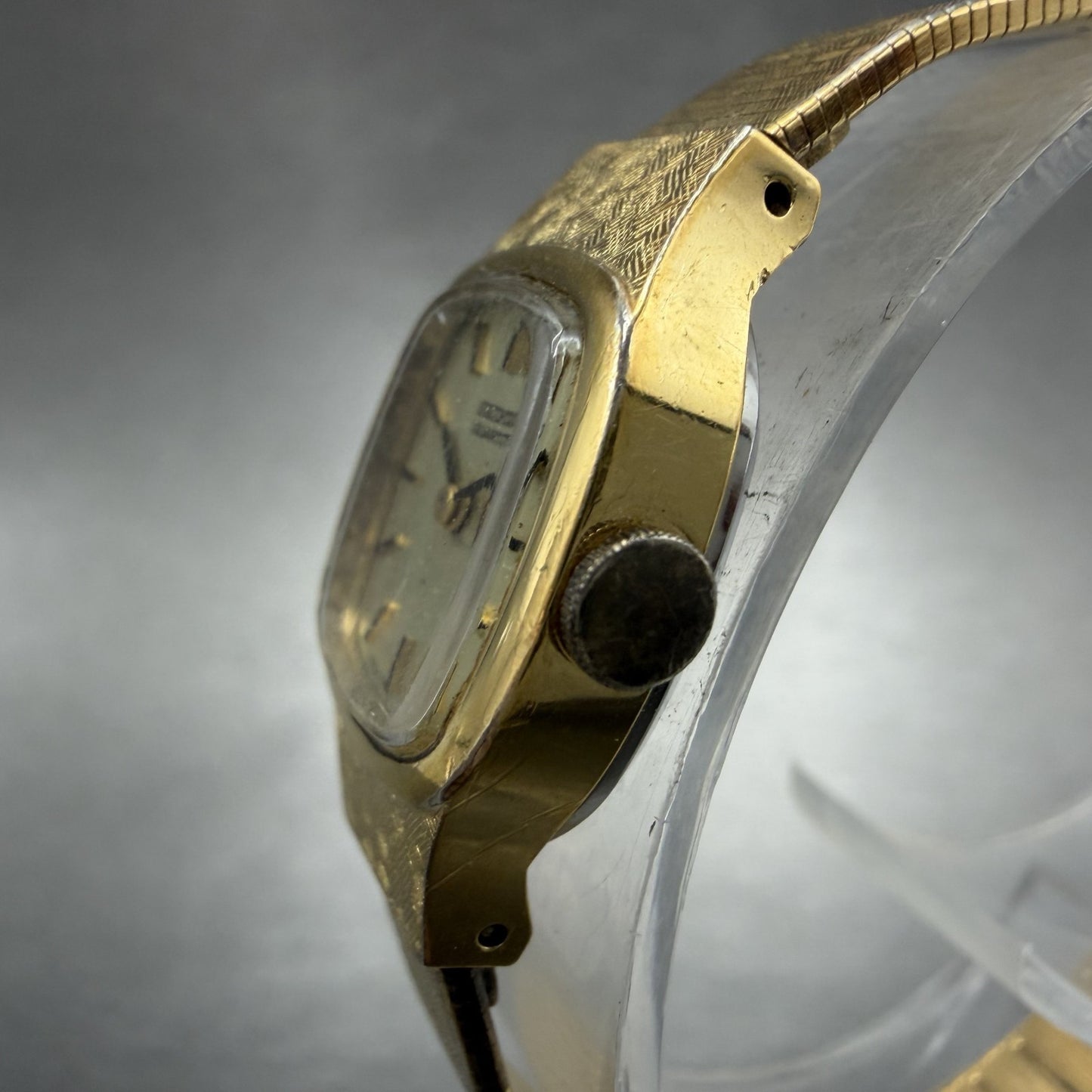 Seiko Watch Women 16mm Champagne Dial Gold Tone Rectangle 1400-6579 New Battery2