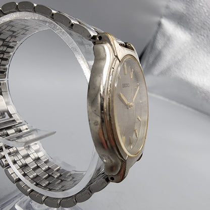 VTG Seiko Watch Women 32mm Gray Dial Silver Tone Round V701-2B50 New Battery