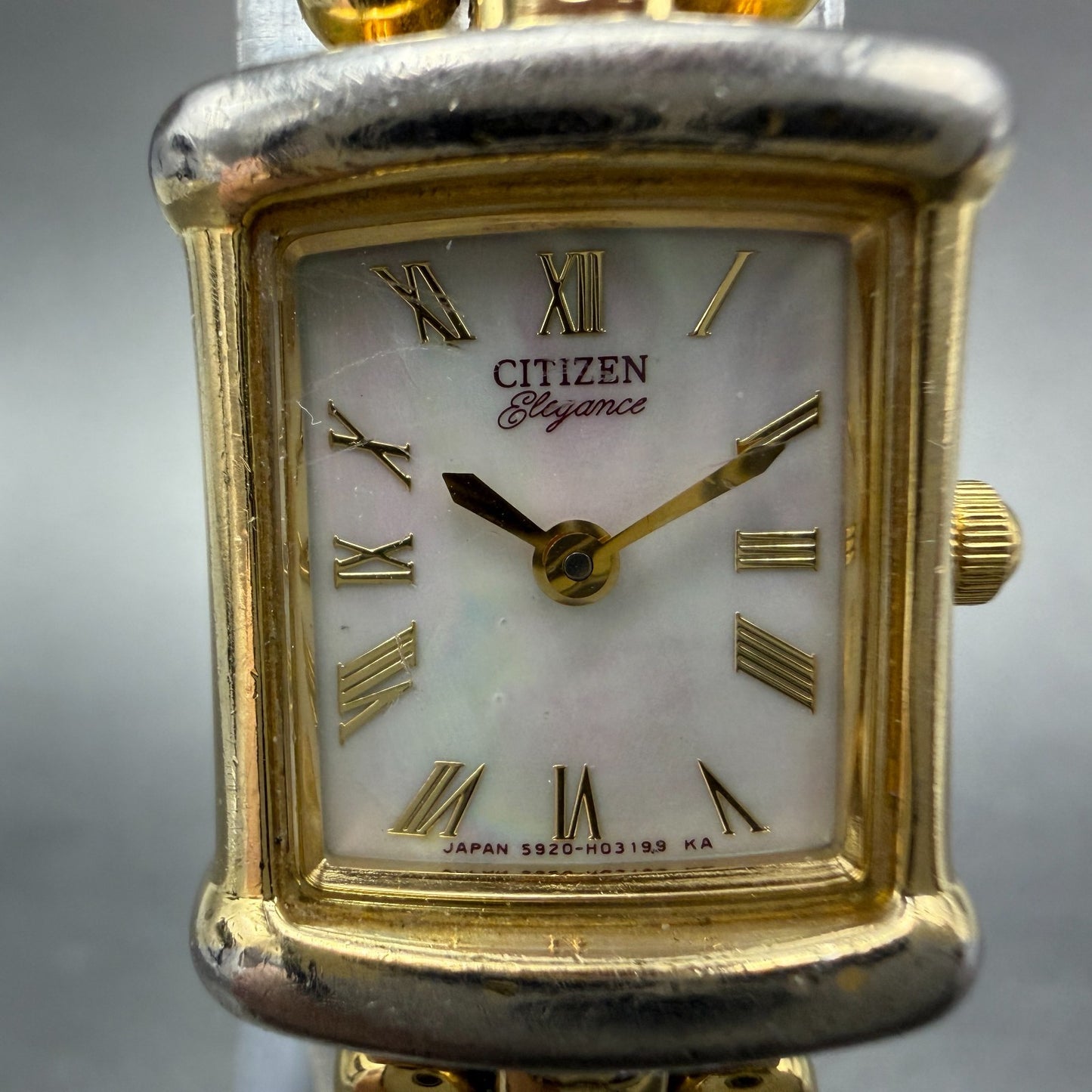 Citizen Elegance Tank Watch Women 18mm MOP Dial Gold Tone 5920-H01504 New Batt1
