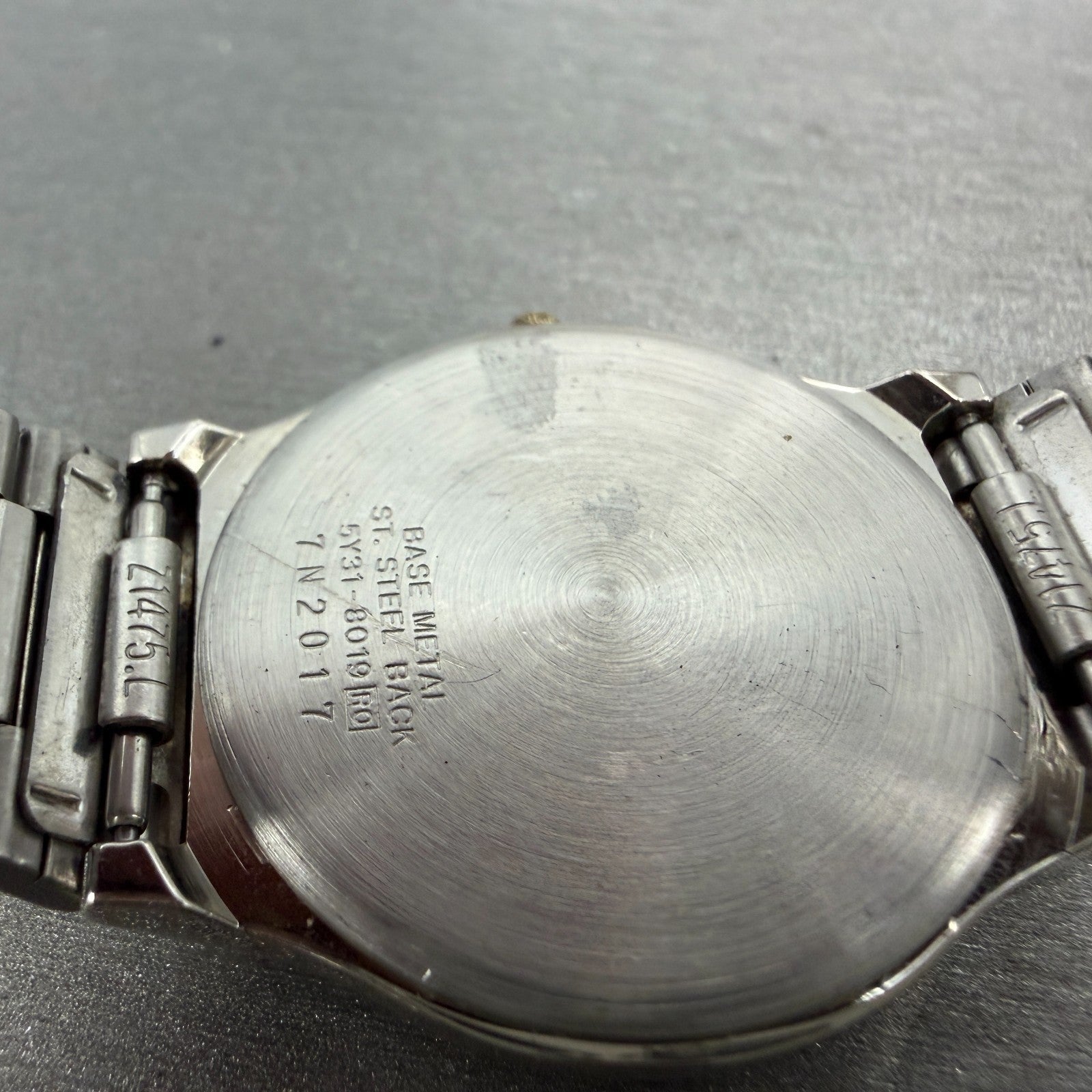 Seiko Watch Men 32mm Silver Dial Silver Tone Round 5Y31-8019 New Battery VTG9