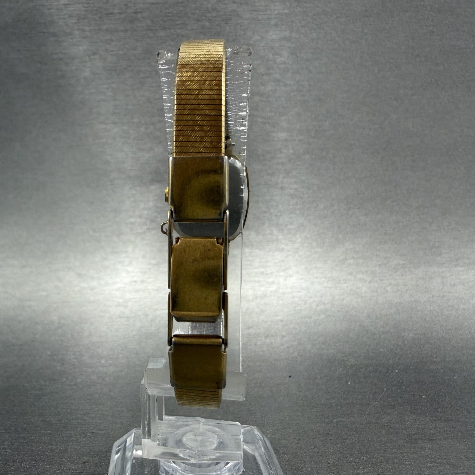 Citizen Seven Watch Women 17mm Champagne Dial Gold Tone Rectangle New Battery BD7