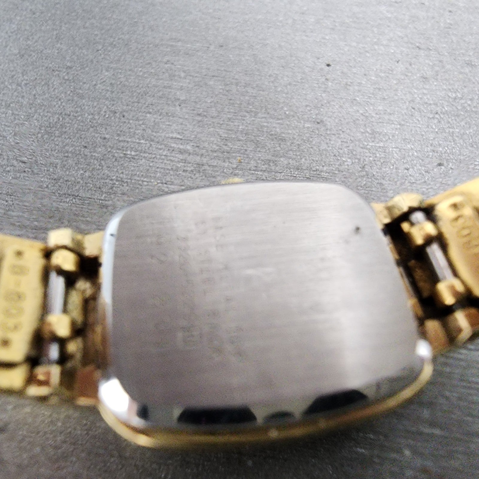 Seiko Tank Watch Women 18mm Gold Dial Gold Tone Rectangle 23205229 New Battery9