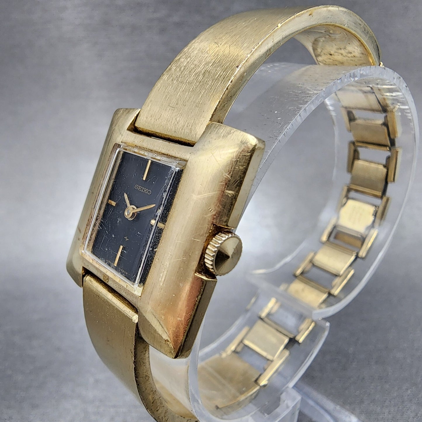 VTG Seiko Watch Women 24mm Black Dial Gold plated Rectangle Manual Wind Runs2