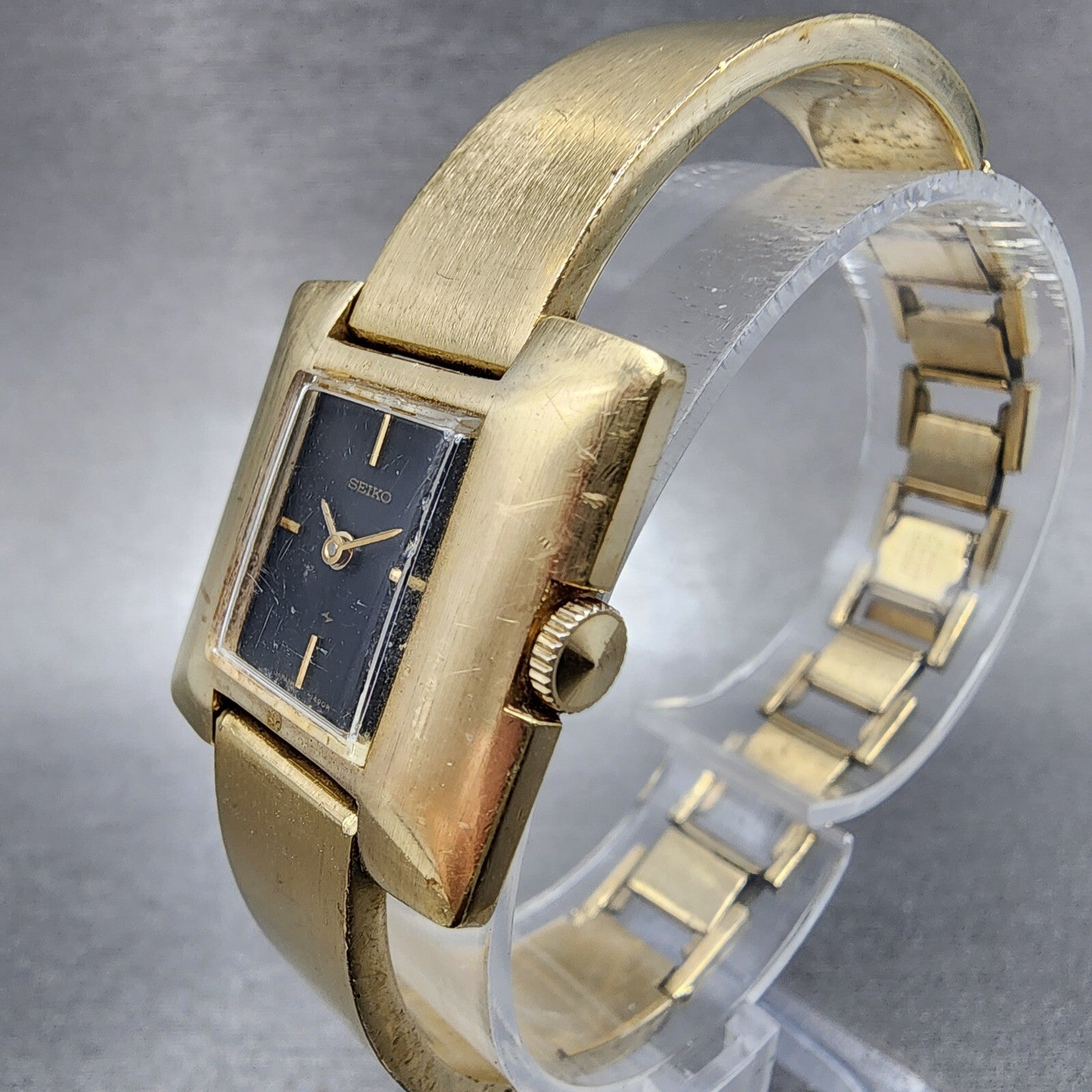 VTG Seiko Watch Women 24mm Black Dial Gold plated Rectangle Manual Wind Runs2