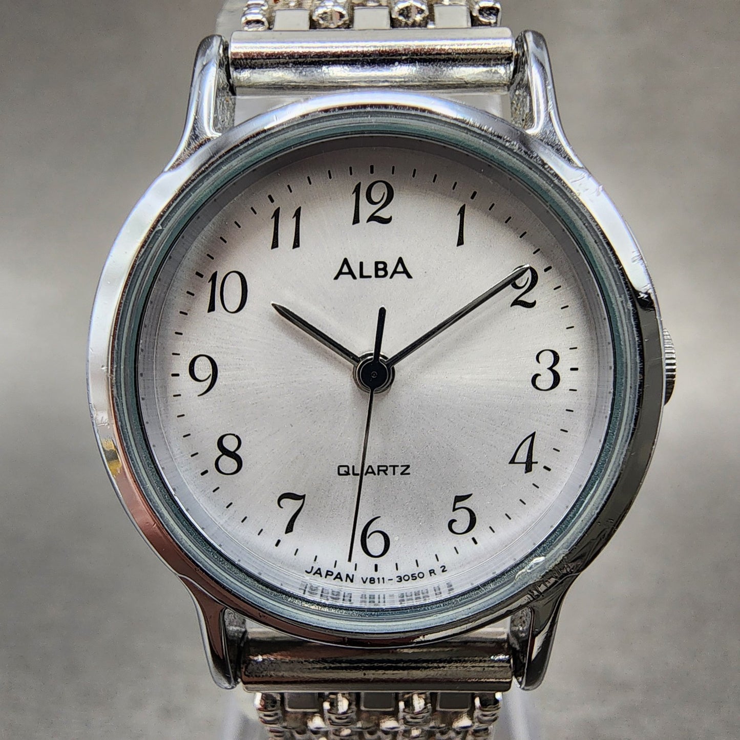 Seiko Alba Watch Women 23mm Silver Dial Silver Tone V8110780 New Battery1