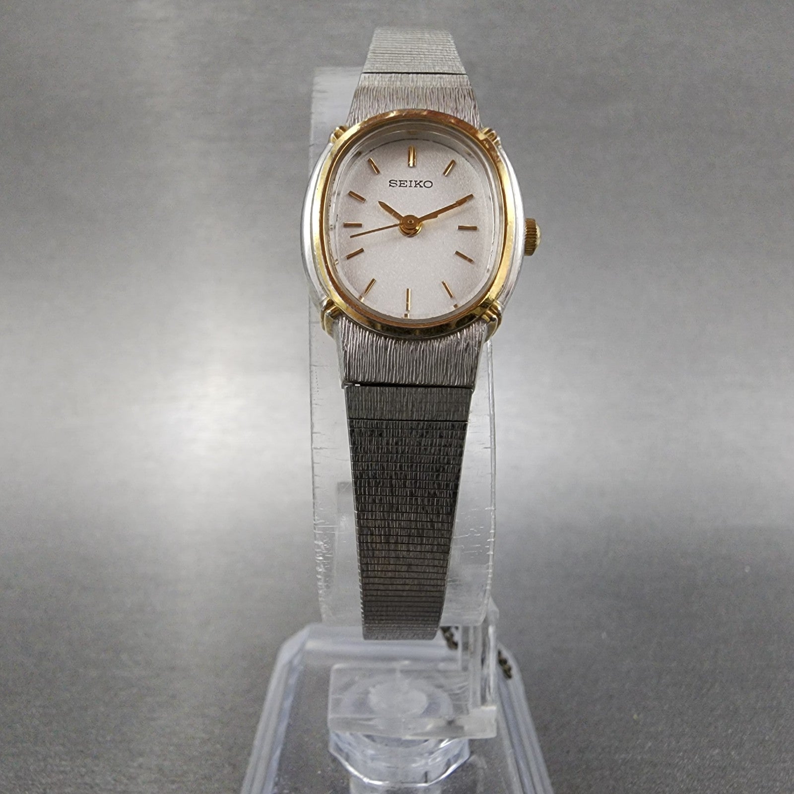 Seiko Watch Women 18mm White Dial Two Tone Oval 73216100 New Battery5