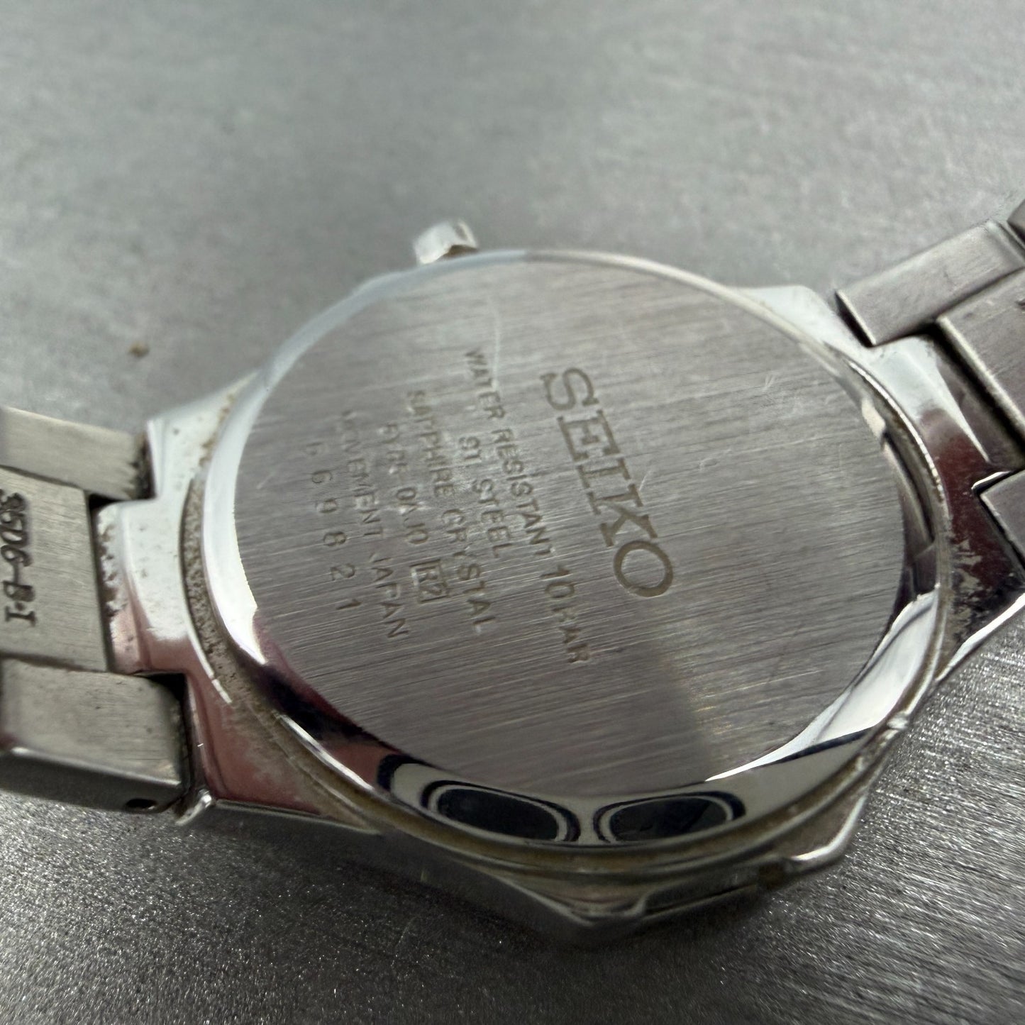 Seiko Coutura Watch Women 31mm MOP Dial Silver Tone Daydate 5Y85-0AJ0 NewBattery9