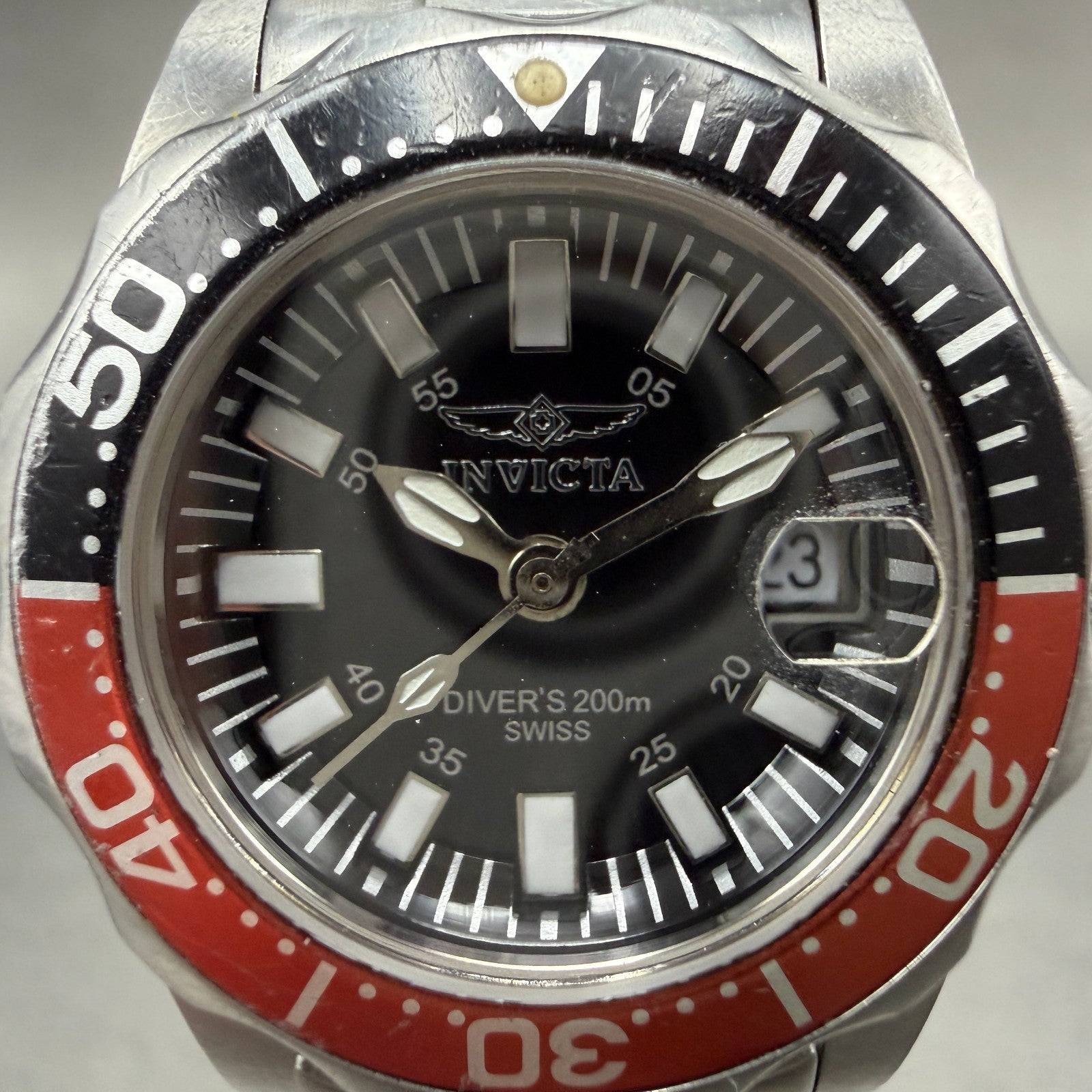 Invicta Dive Watch Women 27mm White Dial Steel Date Coke 7061 Round New Batt1