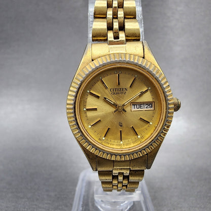 Citizen CQ Watch Women 25mm White Dial Two Tone Daydate Round 6000R00421 Newbat0