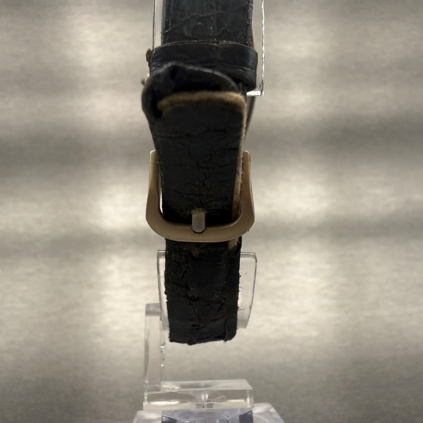 Seiko Exceline Watch Men 24mm Black Dial Gold Tone Rectangle 1421-5300 New Batt7