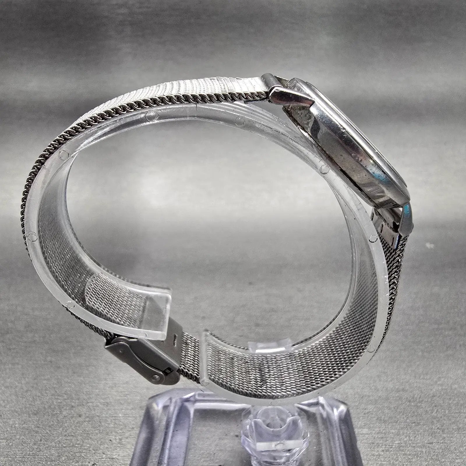 Skagen Denmark Watch Women 28mm Silver Dial Silver Tone Date 16SSS New Battery8