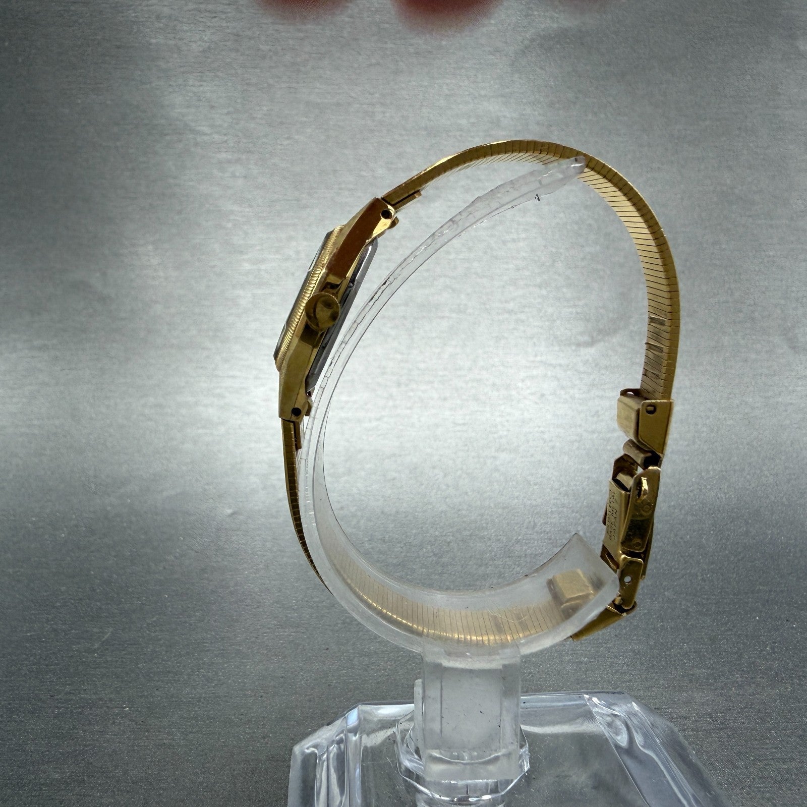 Seiko Watch Women 18mm Champagne Dial Gold Tone 1400-8019 New Battery Vintage6