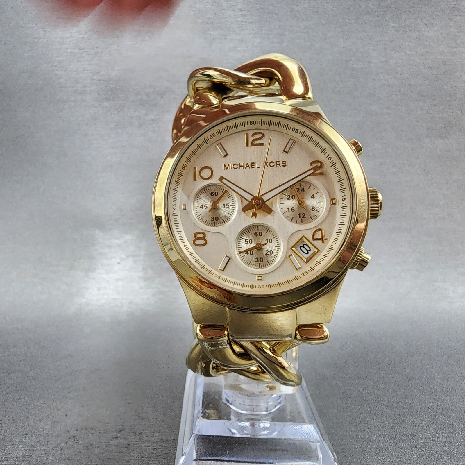 Michael Kors Runway Chronograph Watch Women 38mm Gold Dial Gold Tone New Battery6