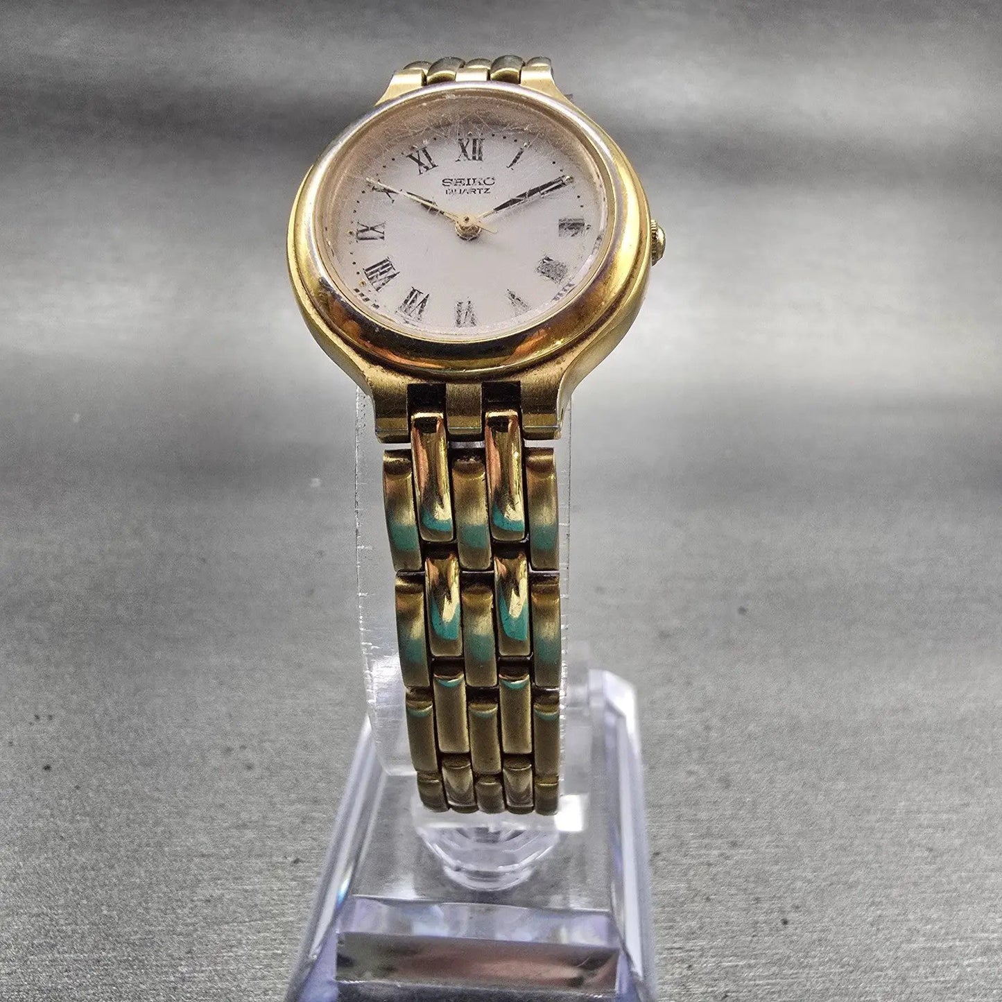 Seiko Watch Women 24mm White Dial Gold Tone Round 3Y02-0B50 New Battery Vintage5