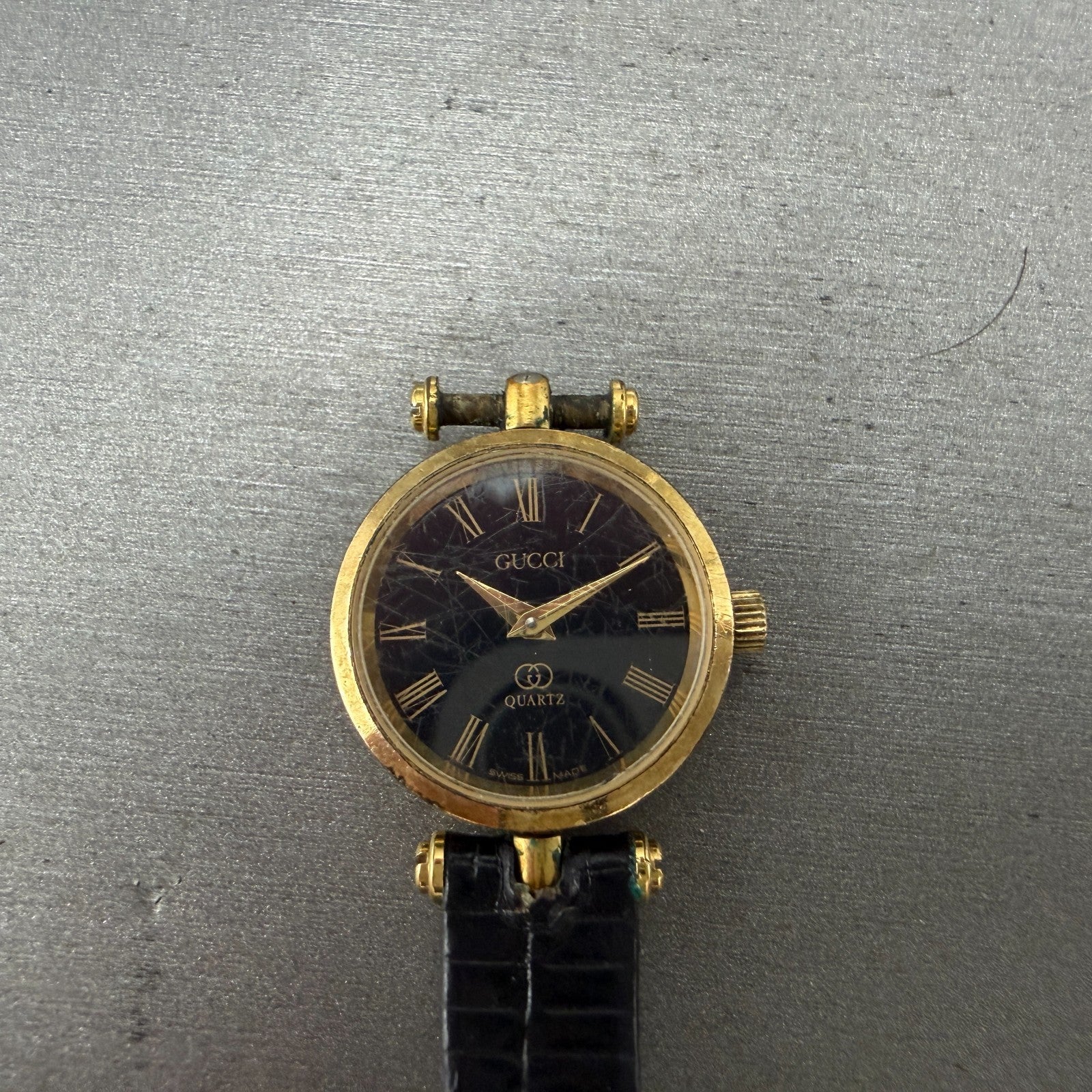 Gucci 2000L Watch Women 22mm Black Dial Gold Plated Round New Battery VTG LKASDT0