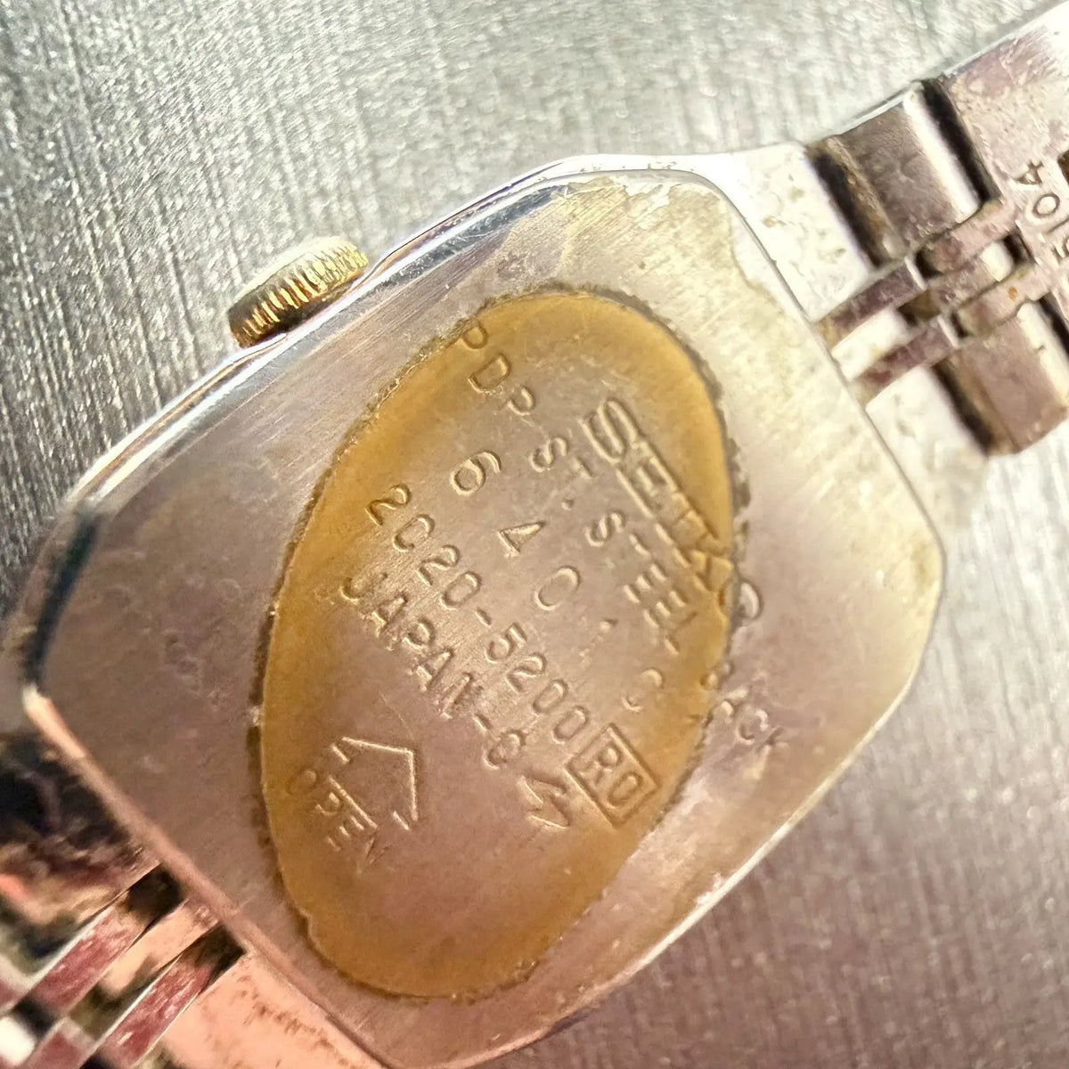 48302320