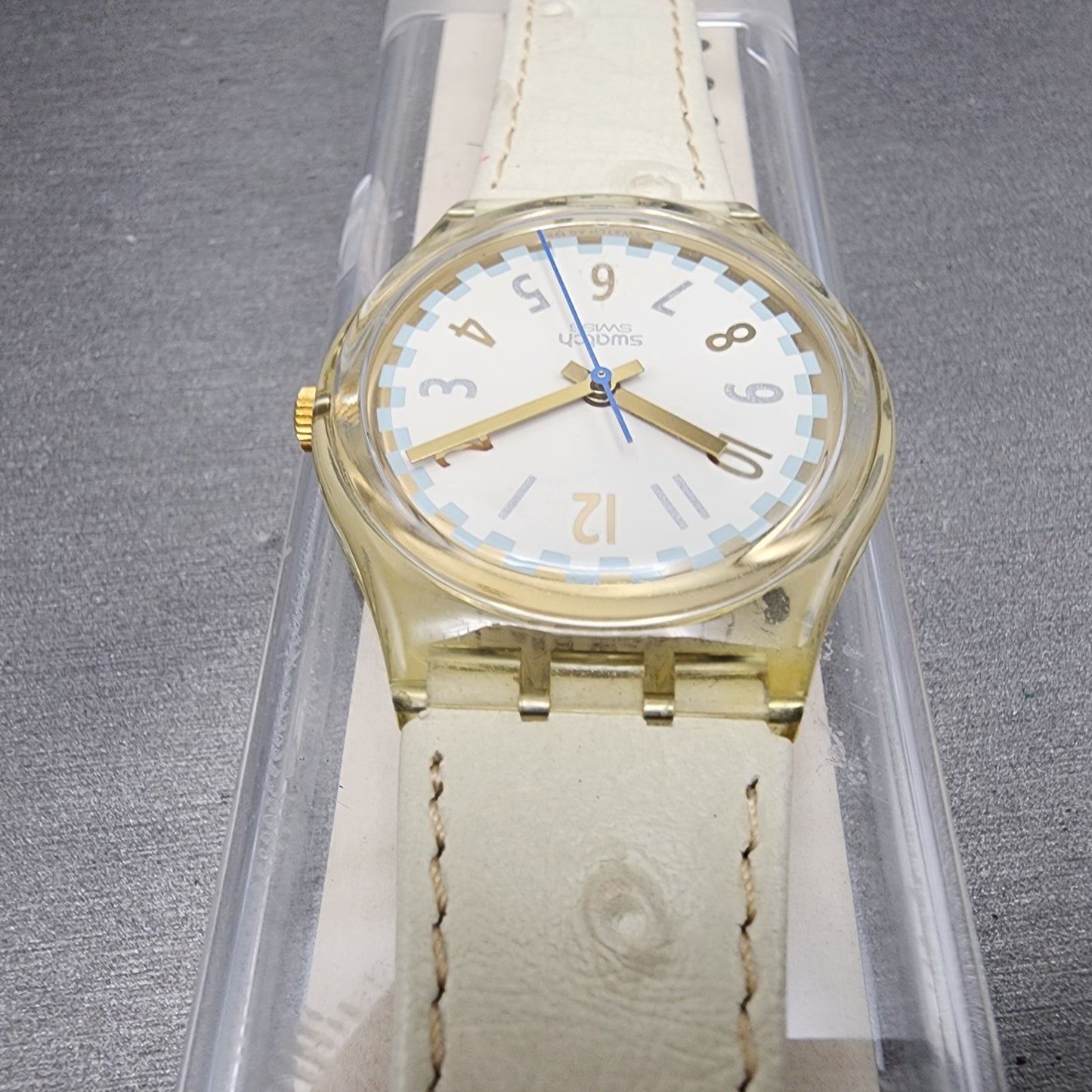 Swatch Cool Fred Watch Men 34mm White Dial Clear Case Round GK150 New Battery5