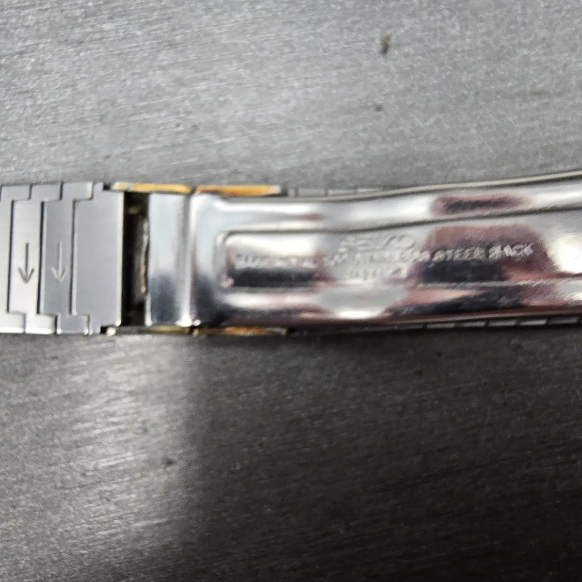Seiko Bracelet 14mm Stainless Steel Gold Tone Tri Folding Clasp Vintage JP Z40713