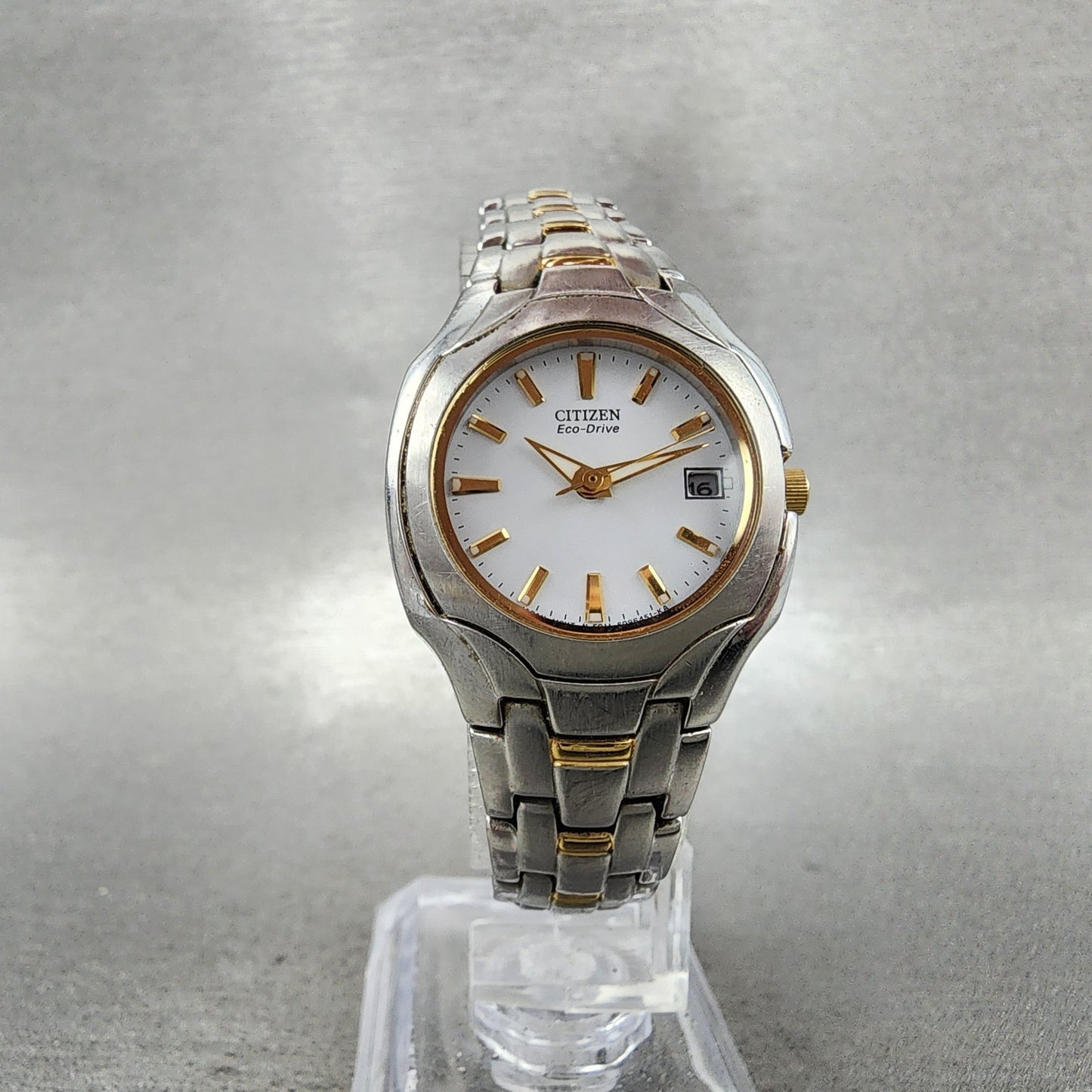 Citizen EcoDrive Watch Women 25mm White Dial Two Tone Date E011S049601 Run5