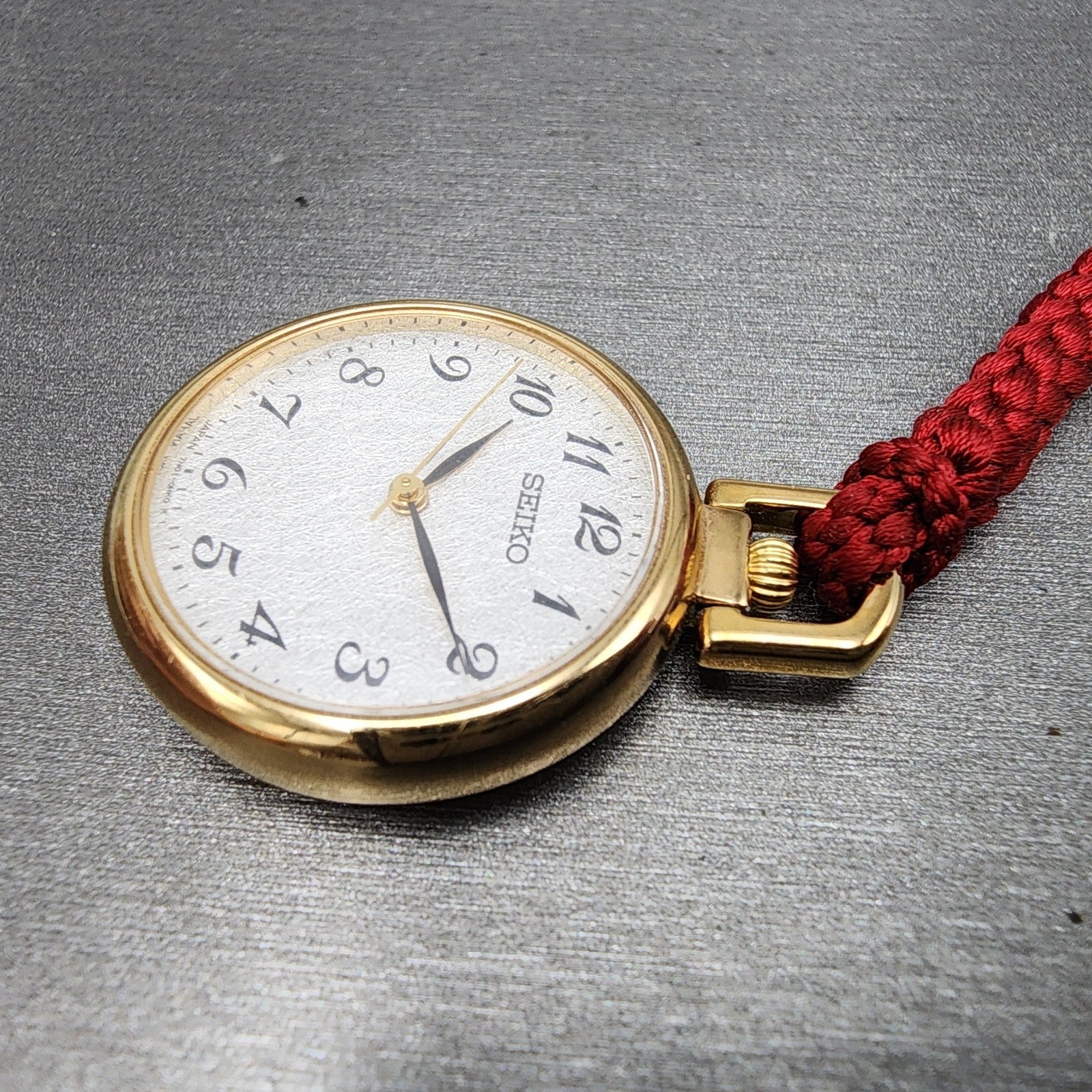 Seiko Pocket Watch Women 27mm Silver Dial Gold Tone ccccc New Battery3