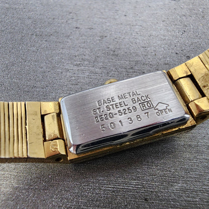 Seiko Tank Watch Women 13mm Champagne Dial Gold Tone 2e205259 New Battery9