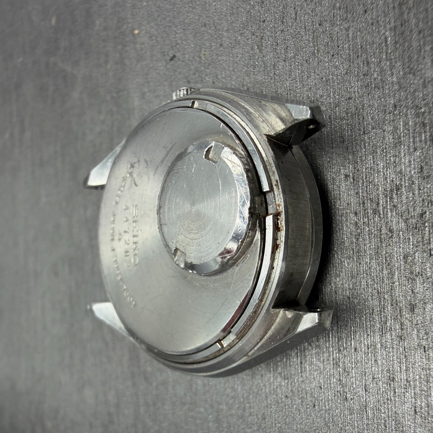 Seiko QR Watch Men 37mm Silver Dial Silver Tone Daydate Round 3863-7001 PARTS FG10
