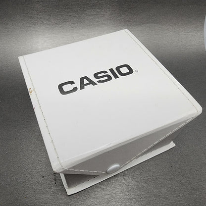 Casio Dive Watch Women 32mm White Dial Silver Tone Round LTP1331 New Battery13