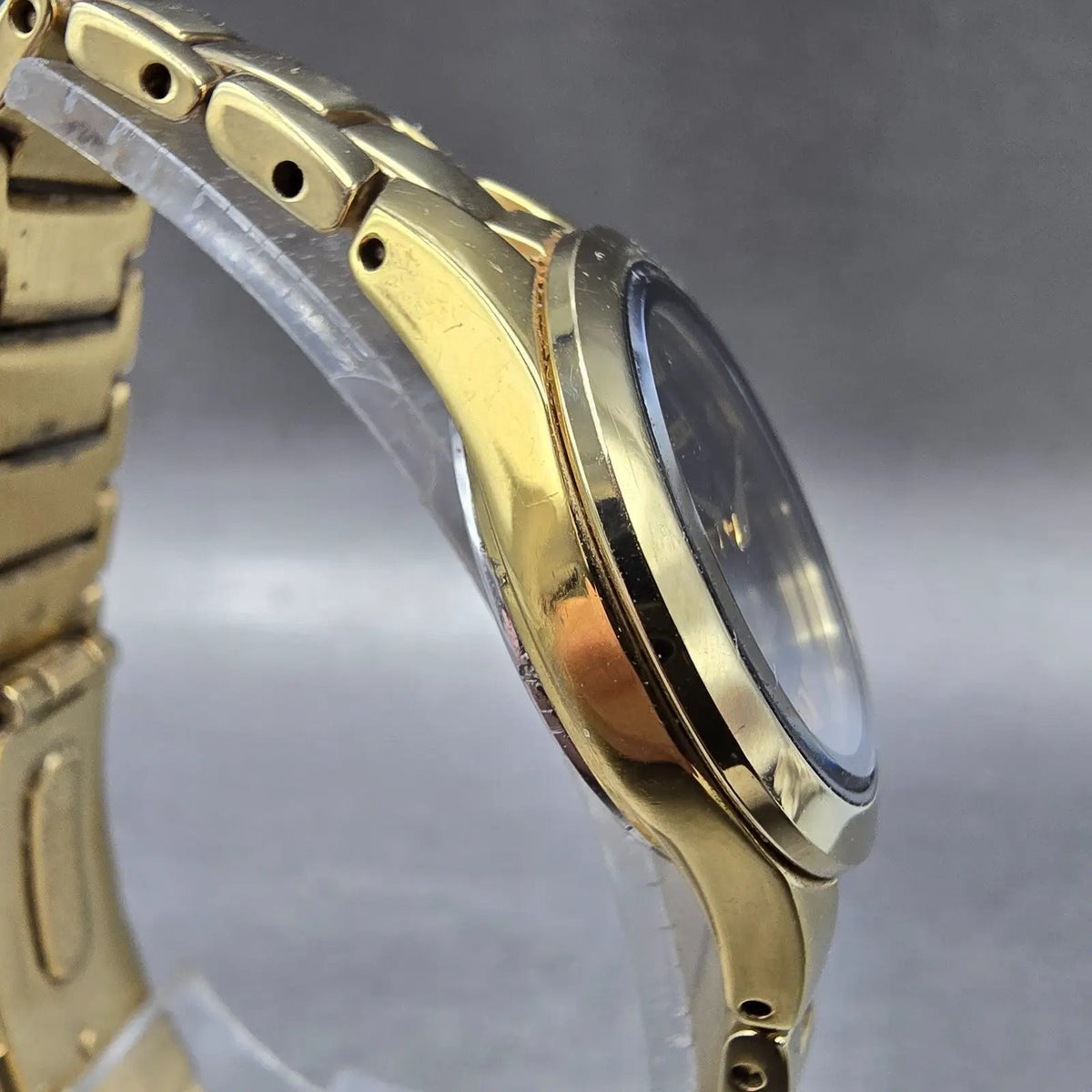 Seiko Solar Watch Women 26mm Black Dial Gold Tone Round V115-0AJ0 Works4