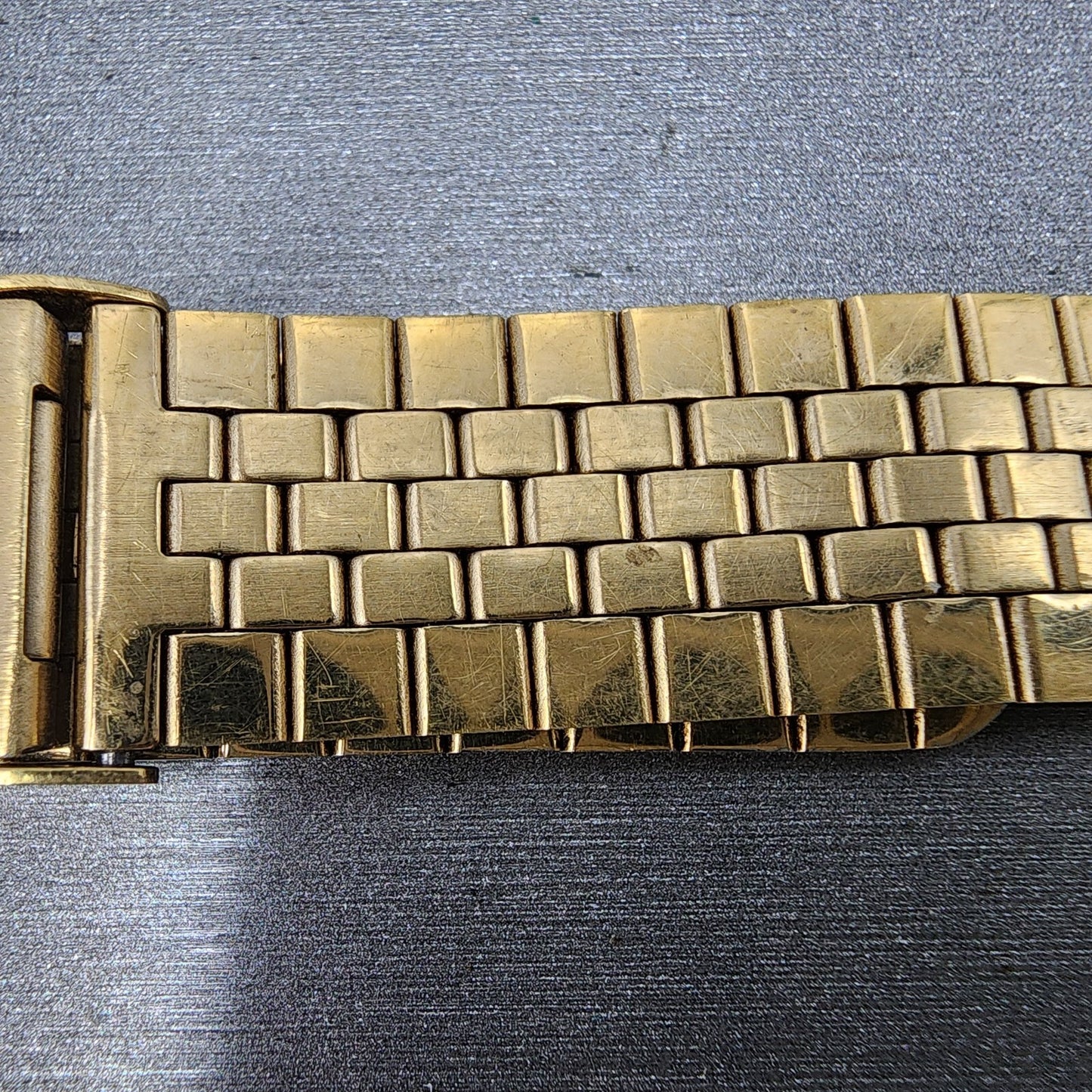 Bulova Accutron Watch Band 19mm Gold Tone Stainless Steel MISSING ONE END LINK5