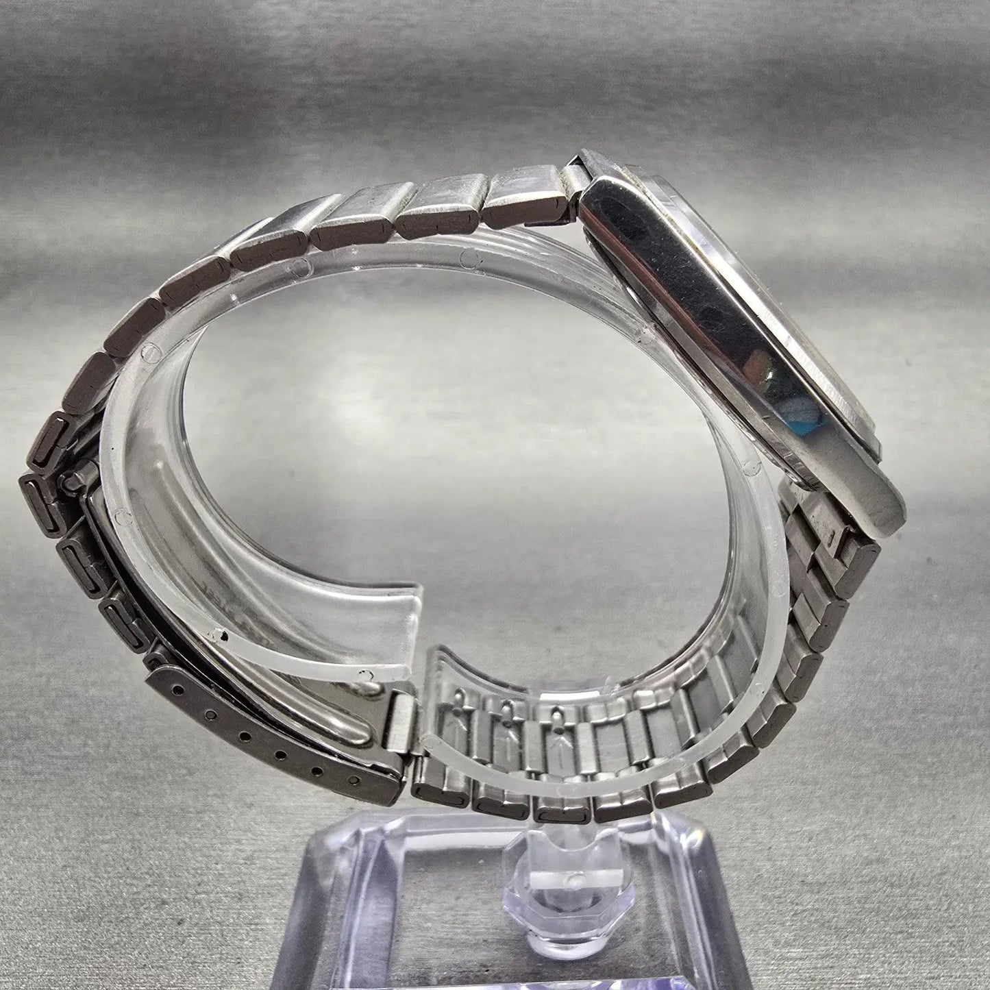 Seiko SQ Watch Men 34mm Silver Dial Silver Tone Daydate Round 5H23-7C60 New Batt8