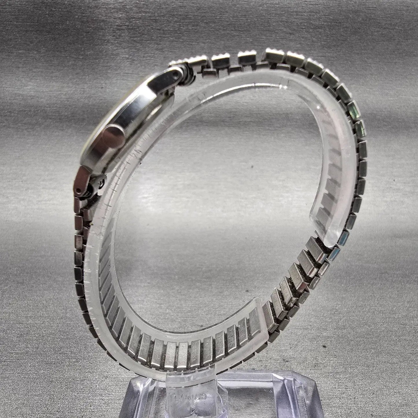 Seiko Watch Women 22mm Silver Dial Silver Tone Round 1400-0049 New Battery VTG6
