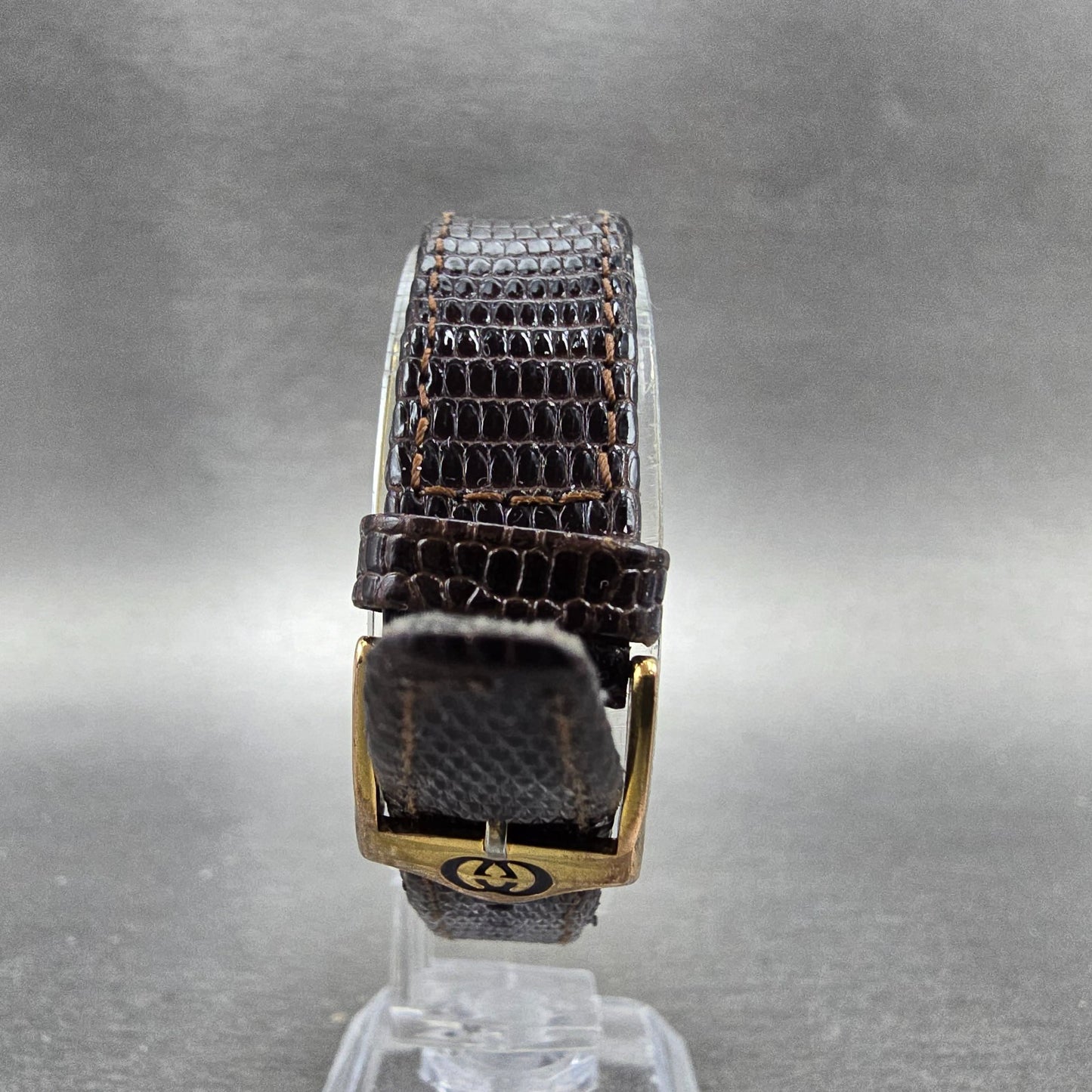 Gucci 4200FL Tank Watch Women 21mm Champagne Dial Gold Tone New Battery Vintage7