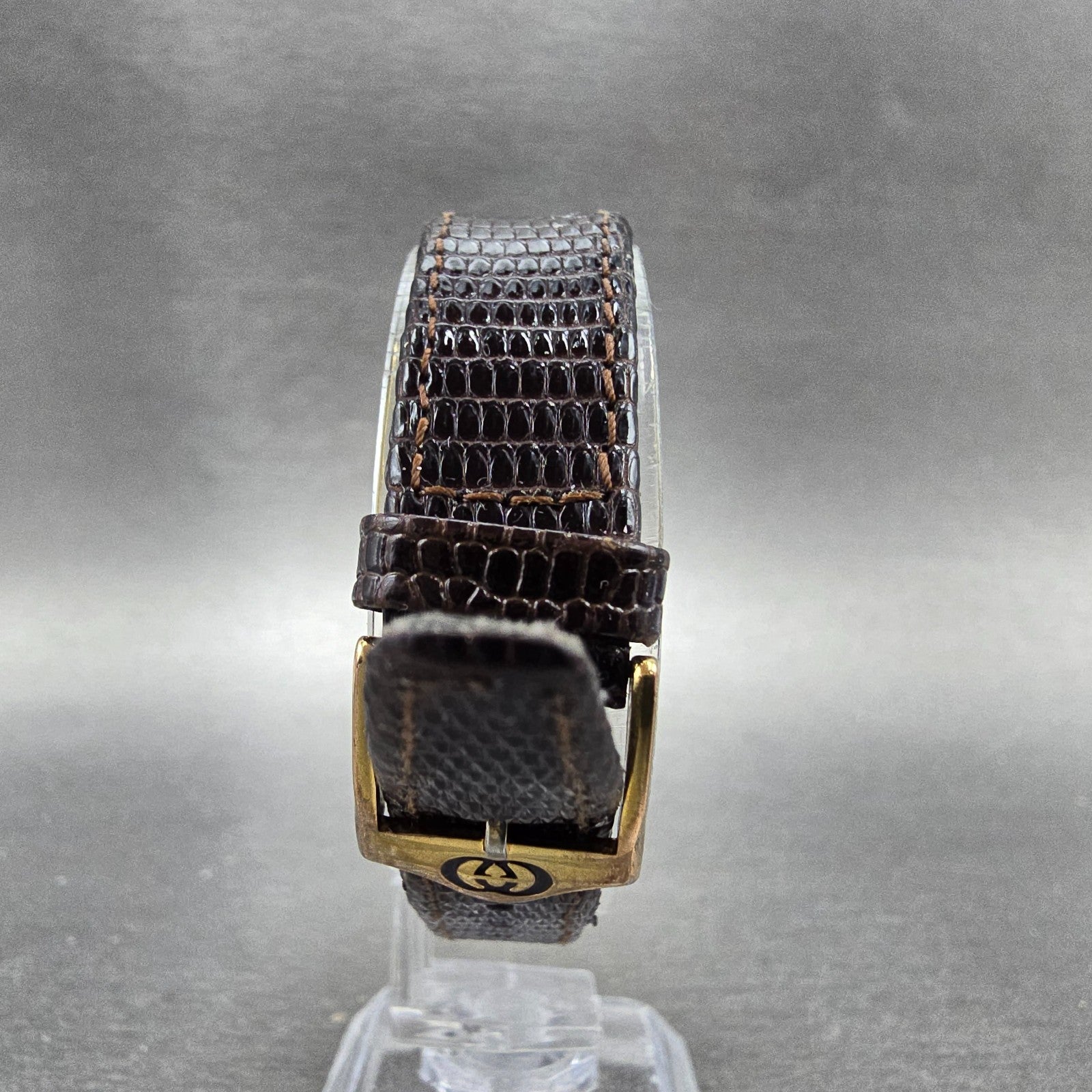 Gucci 4200FL Tank Watch Women 21mm Champagne Dial Gold Tone New Battery Vintage7