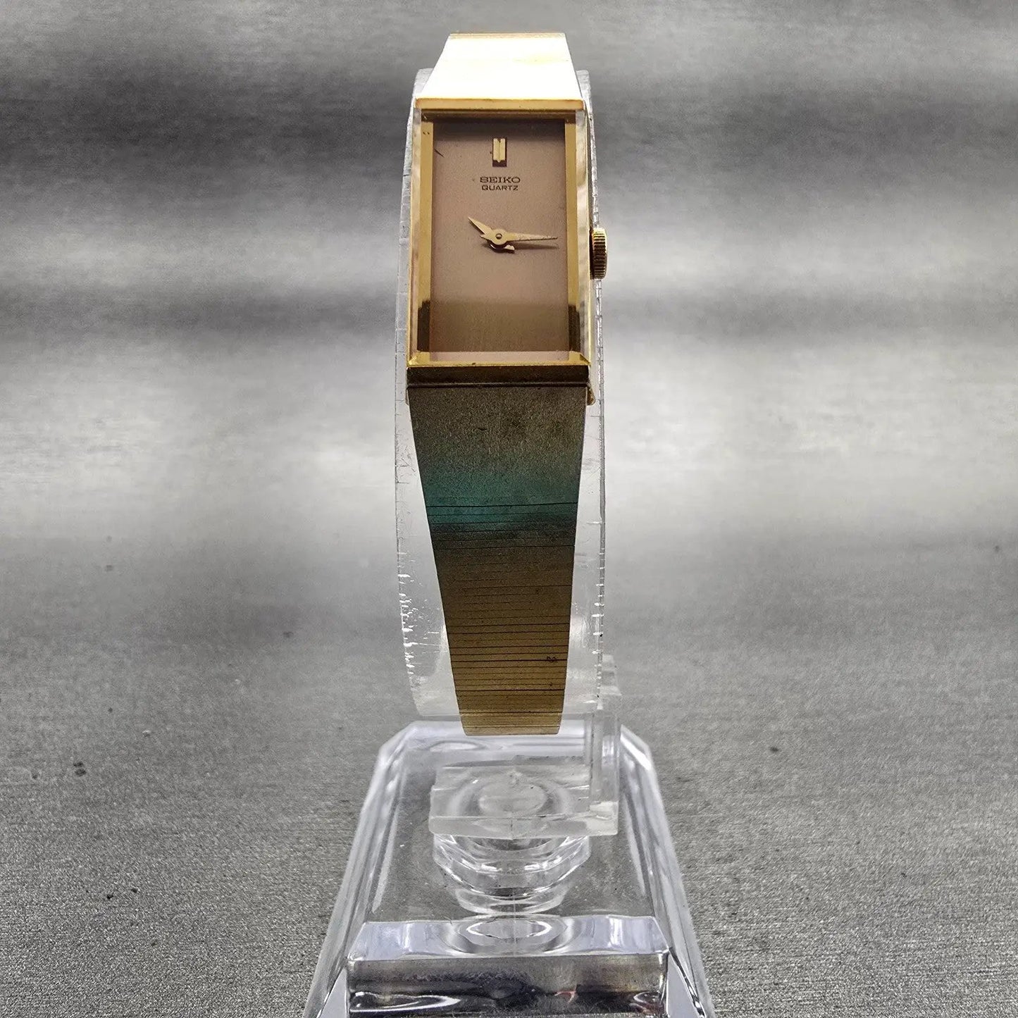 Seiko Tank Watch Women 13mm Gold Dial Gold Tone Rectangle 1320-5960 New Battery5
