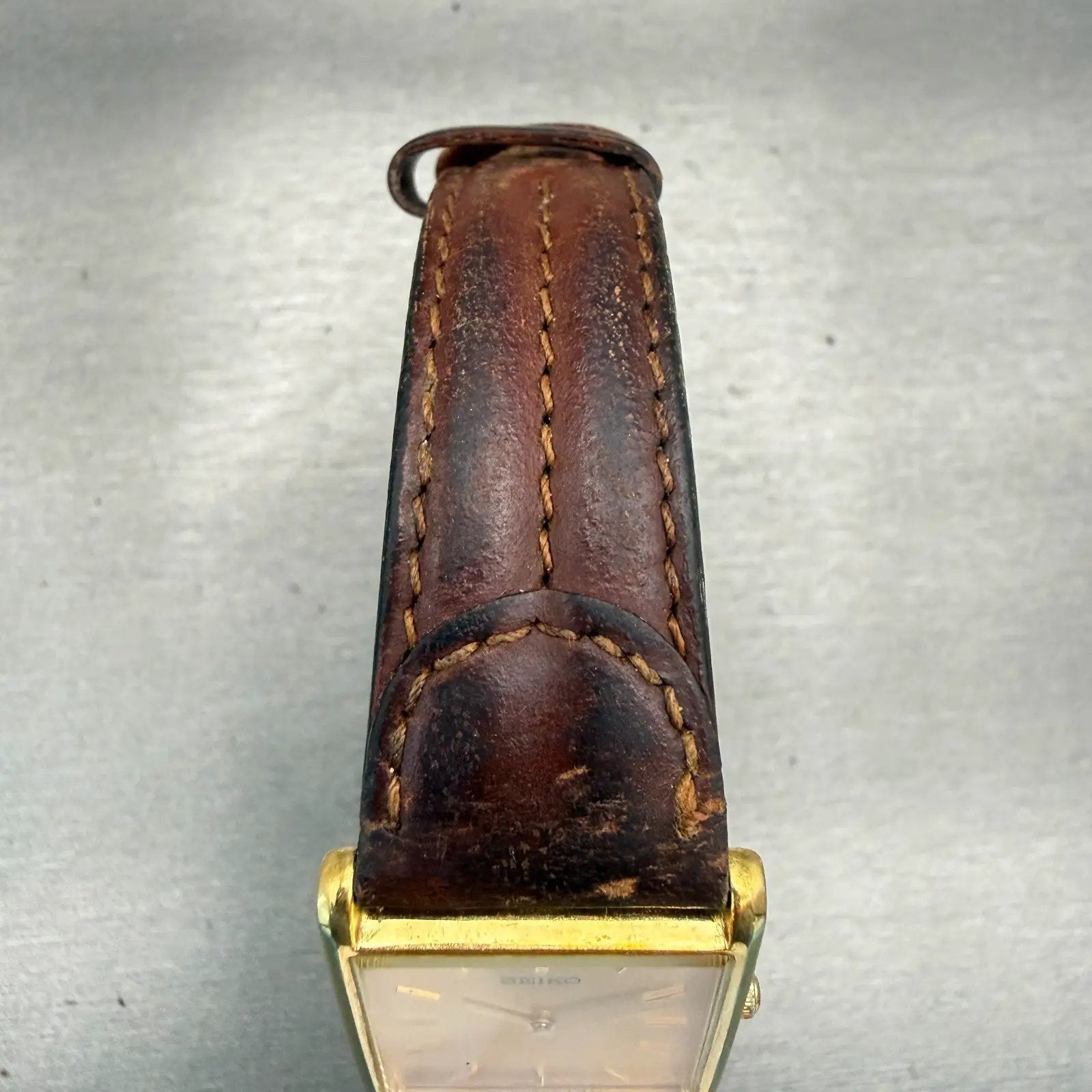 Seiko Watch Men 25mm Gold Dial Gold Tone Rectangle V700-5K30 New Battery Vintage4