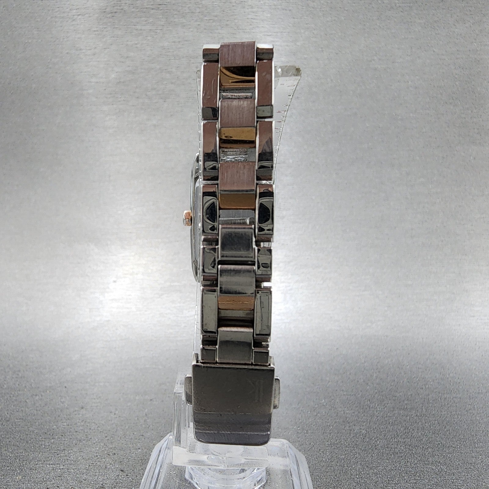 Seiko Solar Tank Watch Women 19mm White Dial Two Tone Rectangle Lukia V111 RunsA7