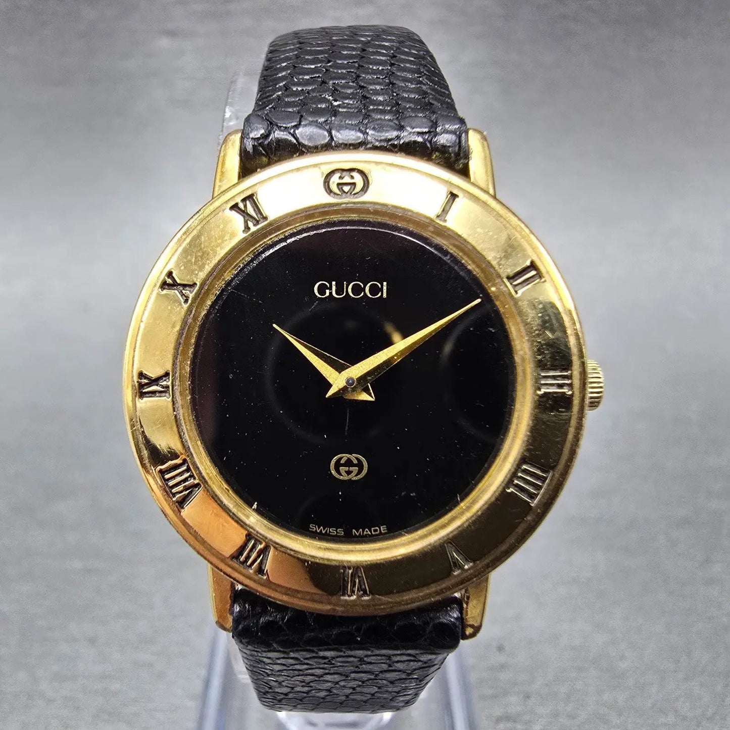 Gucci 3001L Watch Women 26mm Black Dial Gold Tone Round New Battery Vintage0