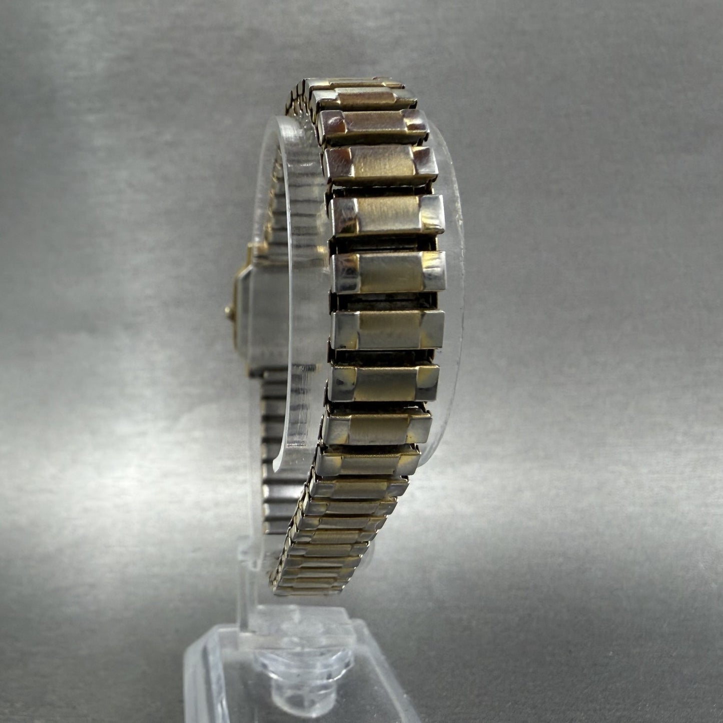 Seiko Tank Watch Women 19mm White Dial Gold Tone Rectangle 2P215C10 New Battery7