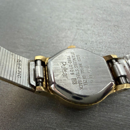 Pulsar Watch Women 18mm Black Dial Gold Tone Round Y590-0109 New Battery9