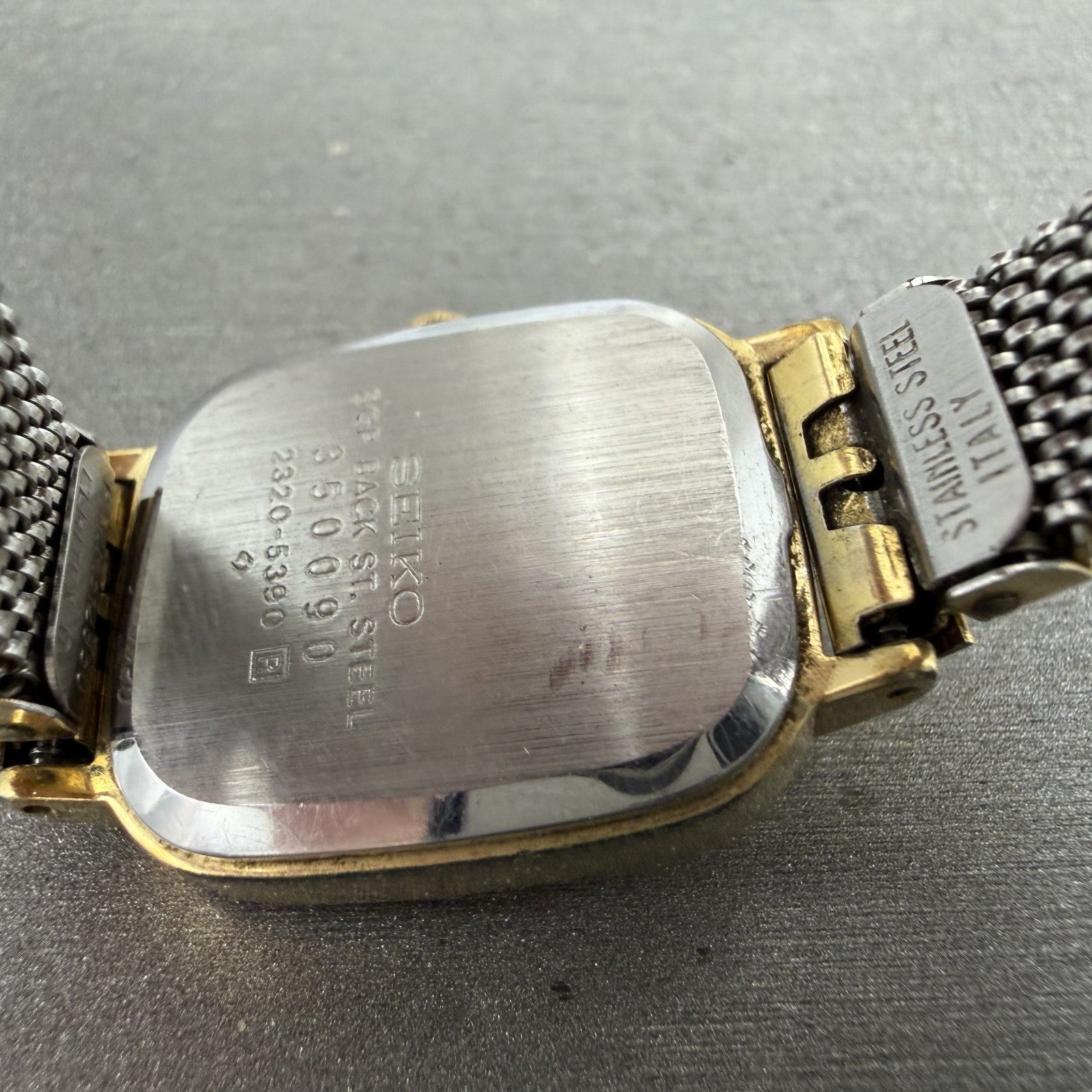 Seiko Tank Watch Women 20mm Champagne Dial Gold Tone 23205390 New Battery9