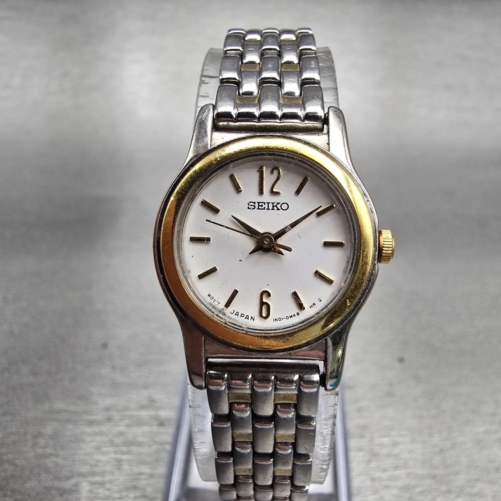 Seiko Watch Women 19mm White Dial Two Tone Round 1N01-0GD0 New Battery Vintage0