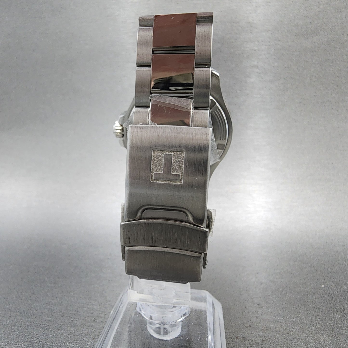 Tissot Seastar Dive Watch Women 35mm White Dial Steel Date Round New Battery7