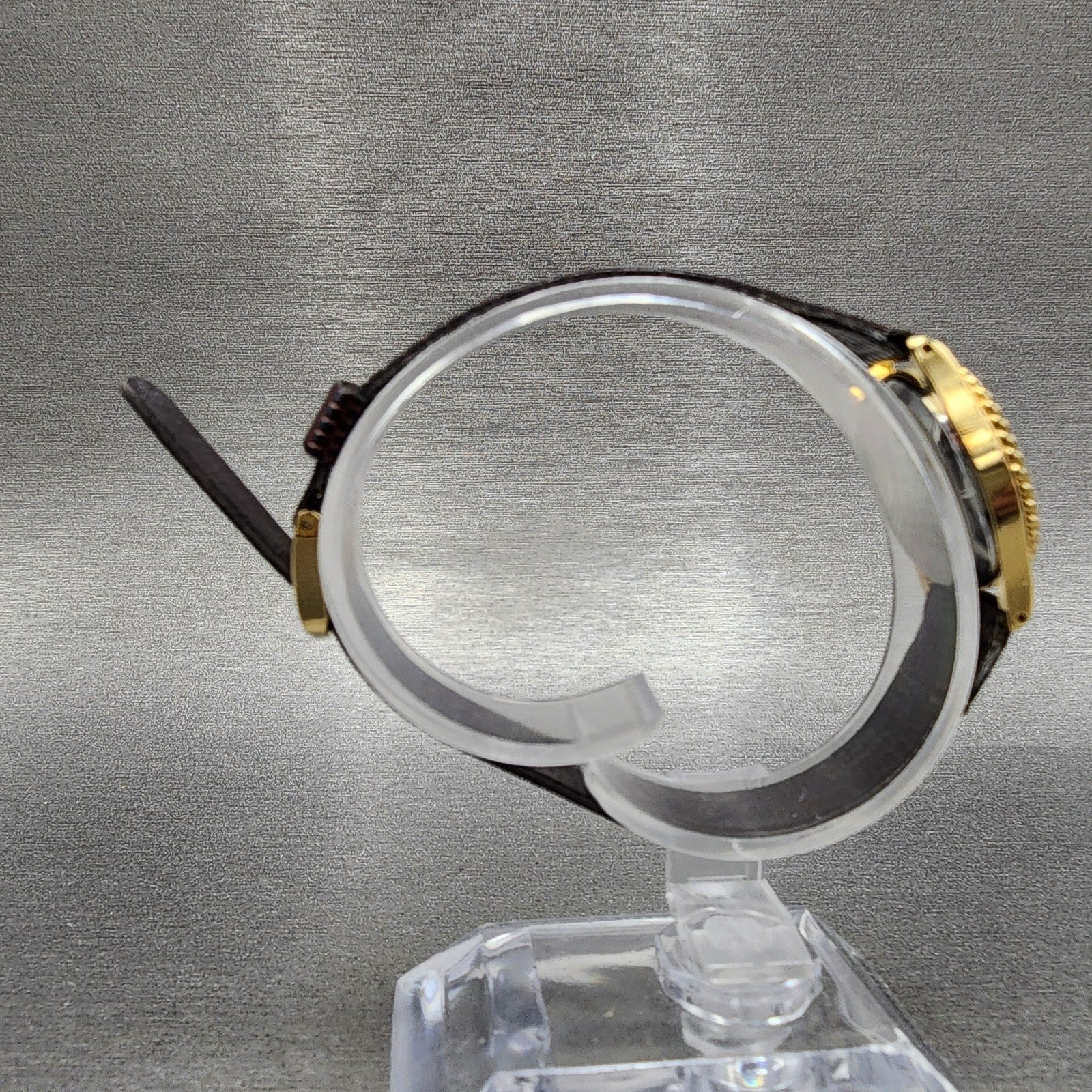 Seiko Watch Women 20mm Black Dial Gold Oval 14007170 New Battery8