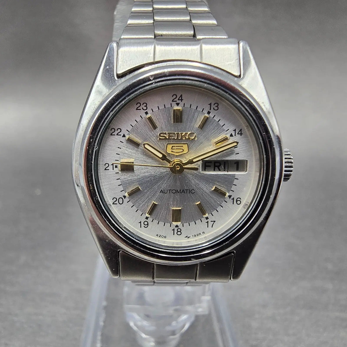 Seiko 5 Automatic Watch Women 24mm Silver Dial Silver Tone 4206-0500 New Battery0